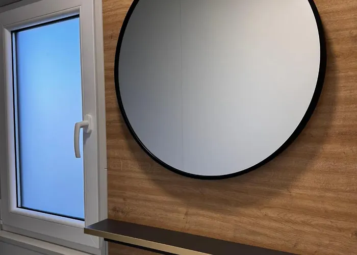 Innova Travelvir - Mobhome Mirasol 德拉格